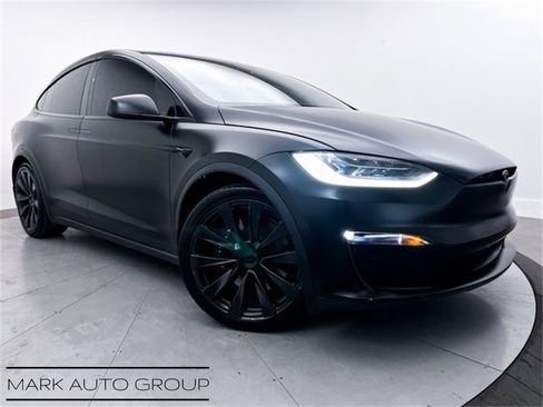 Used 2022 Tesla Model X Plaid image 1