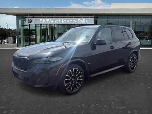 Used 2026 BMW X5 xDrive50e w/ Executive Package AWD/4WD image 2