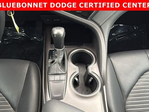 Used 2023 Toyota Camry SE image 18
