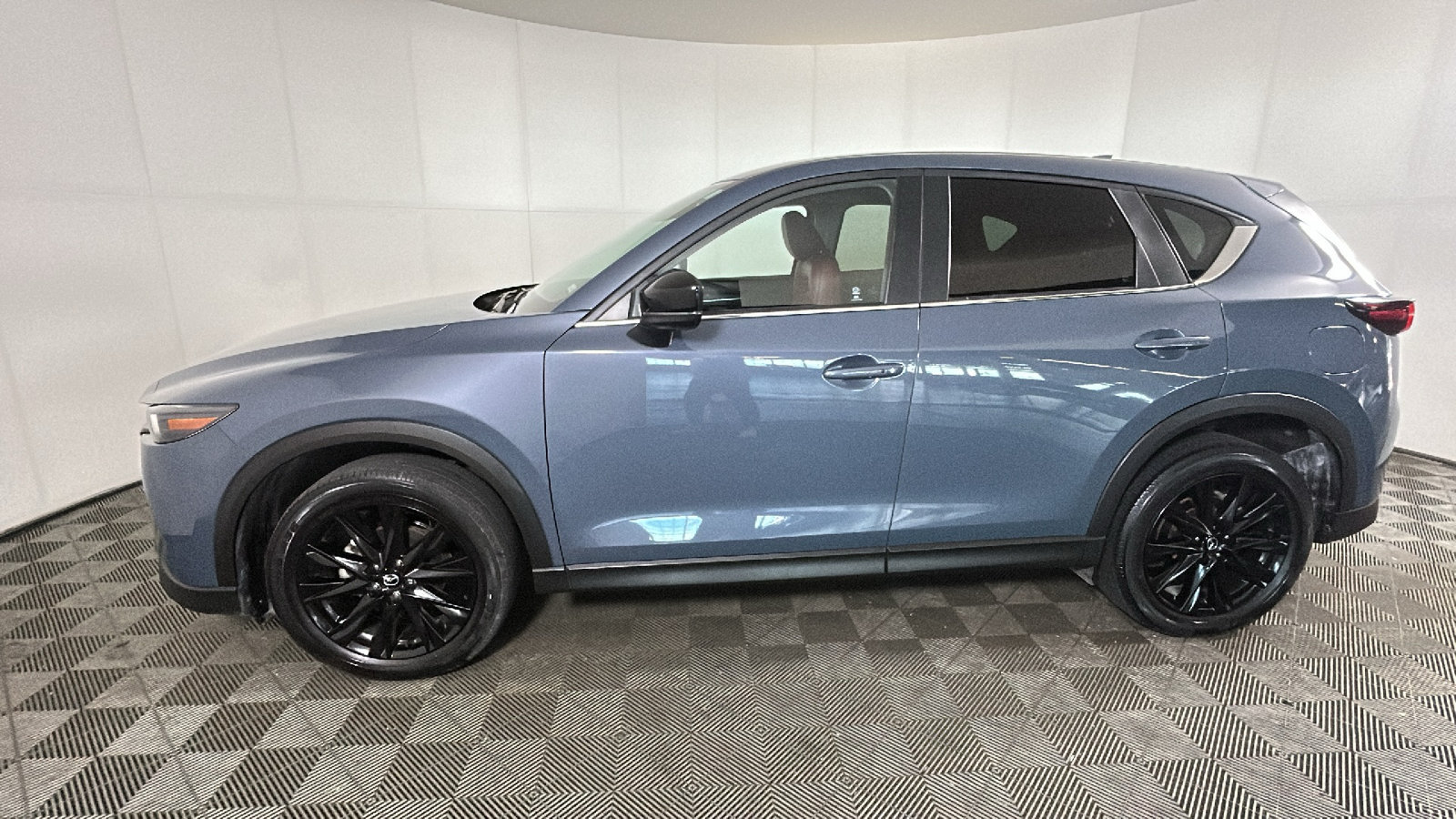 Used 2025 MAZDA CX-5 Carbon Edition AWD/4WD image 6