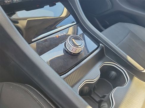 Used 2023 Jeep Grand Cherokee L Laredo image 32