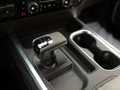 Used 2024 Chevrolet Silverado 1500 LTZ image 21