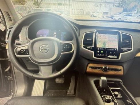 Used 2023 Volvo XC90 T8 Plus AWD/4WD image 4