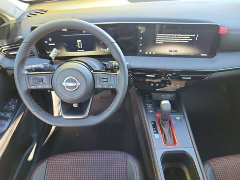 New 2026 Nissan Kicks SR w/ Illumination Package FWD image 9