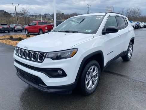 New 2026 Jeep Compass Latitude AWD/4WD image 7