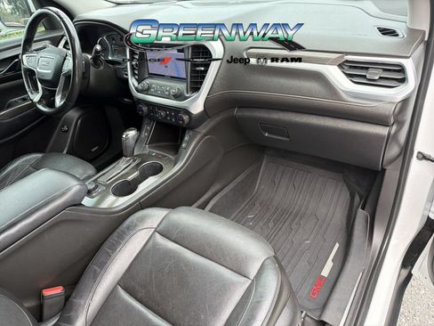 Used 2019 GMC Acadia SLT w/ LPO, Floor Liner Package FWD image 9