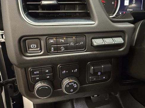 Used 2021 Chevrolet Tahoe High Country w/ Premium Package image 27