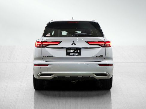 Used 2023 Mitsubishi Outlander SEL image 4