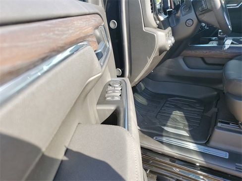 New 2026 GMC Sierra 1500 SLT image 11