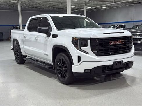 Certified 2024 GMC Sierra 1500 Elevation image 2
