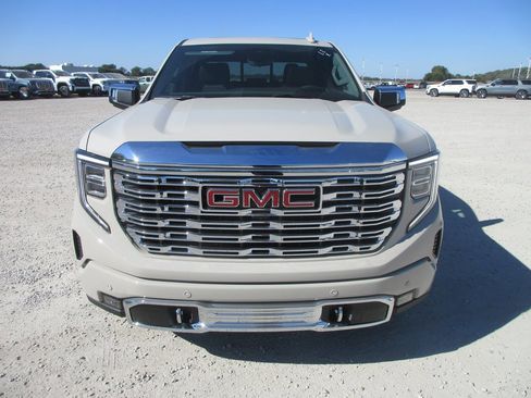 New 2026 GMC Sierra 1500 Denali image 12