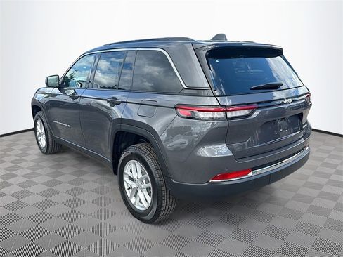 New 2025 Jeep Grand Cherokee Laredo X image 7