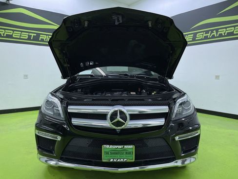 Used 2015 Mercedes-Benz GL 550 4MATIC image 4