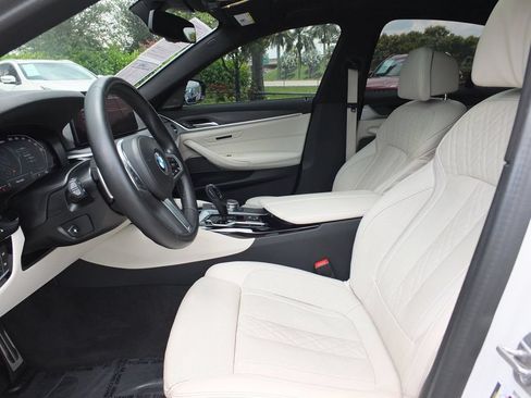 Used 2023 BMW 540i w/ M Sport Package RWD image 18
