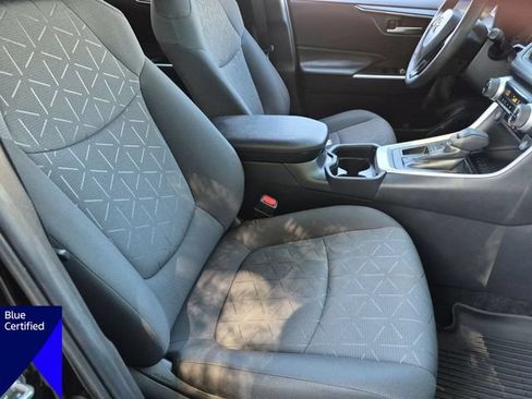 Used 2020 Toyota RAV4 XLE w/ Convenience Package FWD image 34