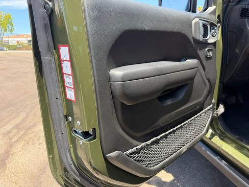 Used 2023 Jeep Wrangler Unlimited w/ Sun & Screen Package AWD/4WD image 8