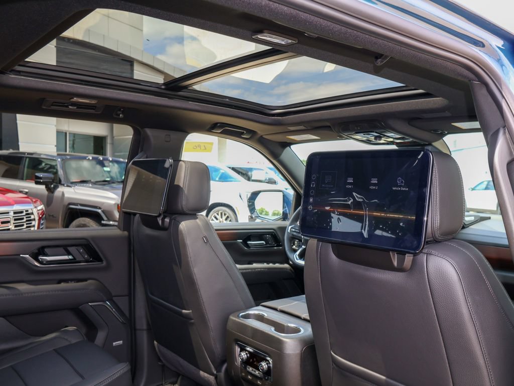 New 2026 GMC Yukon XL Denali w/ Denali Reserve Package AWD/4WD image 40