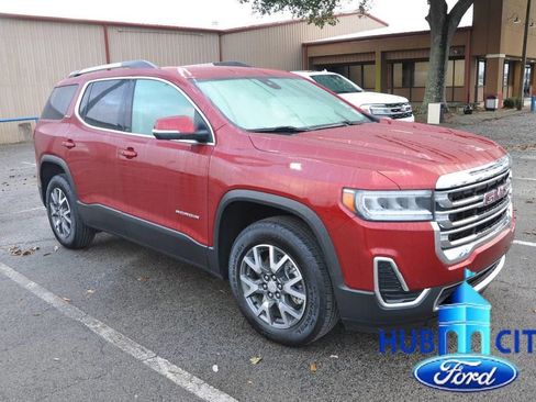 Used 2023 GMC Acadia SLE w/ Driver Convenience Package image 7