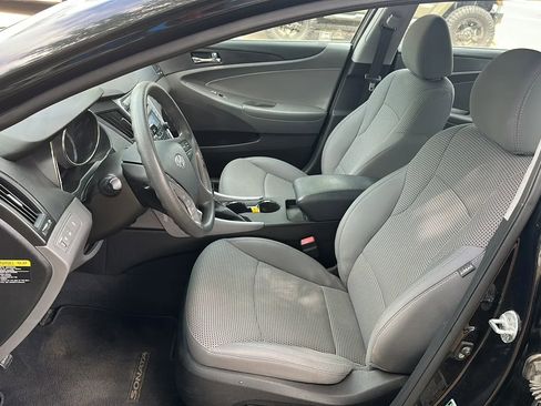 Used 2012 Hyundai Sonata GLS w/ Popular Equipment Pkg FWD image 13
