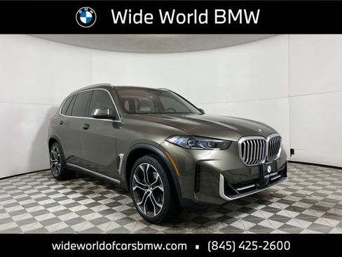 Used 2024 BMW X5 xDrive40i w/ Premium Package image 1