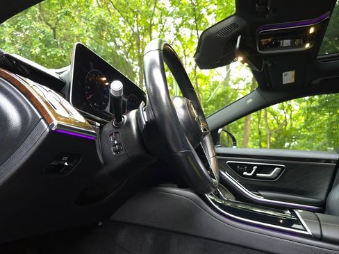Used 2022 Mercedes-Benz S 580 4MATIC Sedan image 40