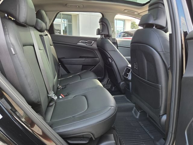 Used 2025 Kia Sportage SX FWD image 13