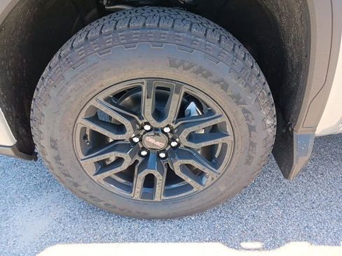 New 2026 GMC Sierra 1500 Elevation AWD/4WD image 5