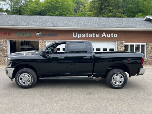 New 2025 RAM 2500 Tradesman image 8