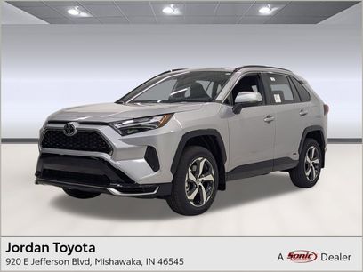 New 2025 Toyota RAV4 SE