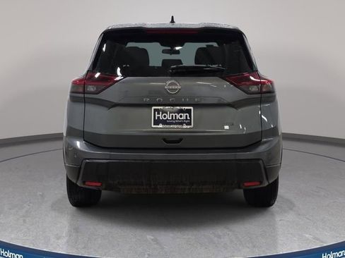 Used 2024 Nissan Rogue S AWD/4WD image 7