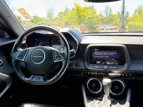 Used 2020 Chevrolet Camaro LT w/ Technology Package RWD image 25