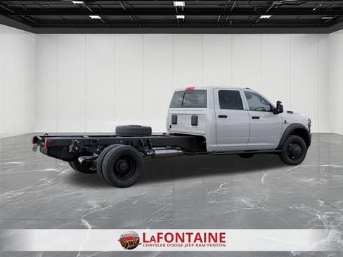 New 2026 RAM 5500 Tradesman AWD/4WD image 4