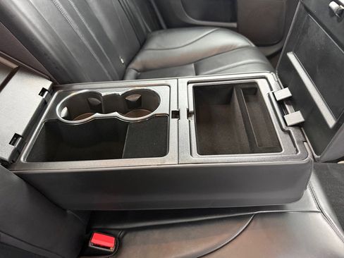 Used 2013 Jaguar XJ image 22