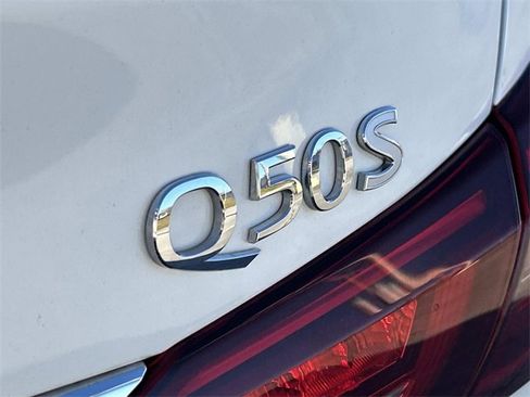 Used 2018 INFINITI Q50 Sport image 12