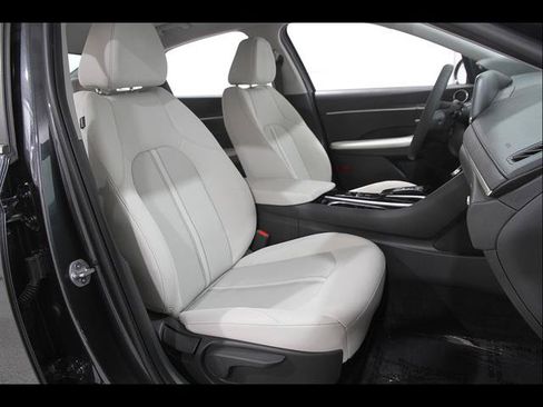 Certified 2023 Hyundai Sonata SEL FWD image 17
