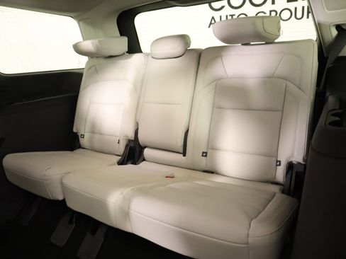 New 2026 Lincoln Navigator Reserve w/ Jet Appearance Package AWD/4WD image 13