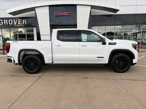 New 2026 GMC Sierra 1500 Elevation w/ LPO, Elevation Black Package image 3
