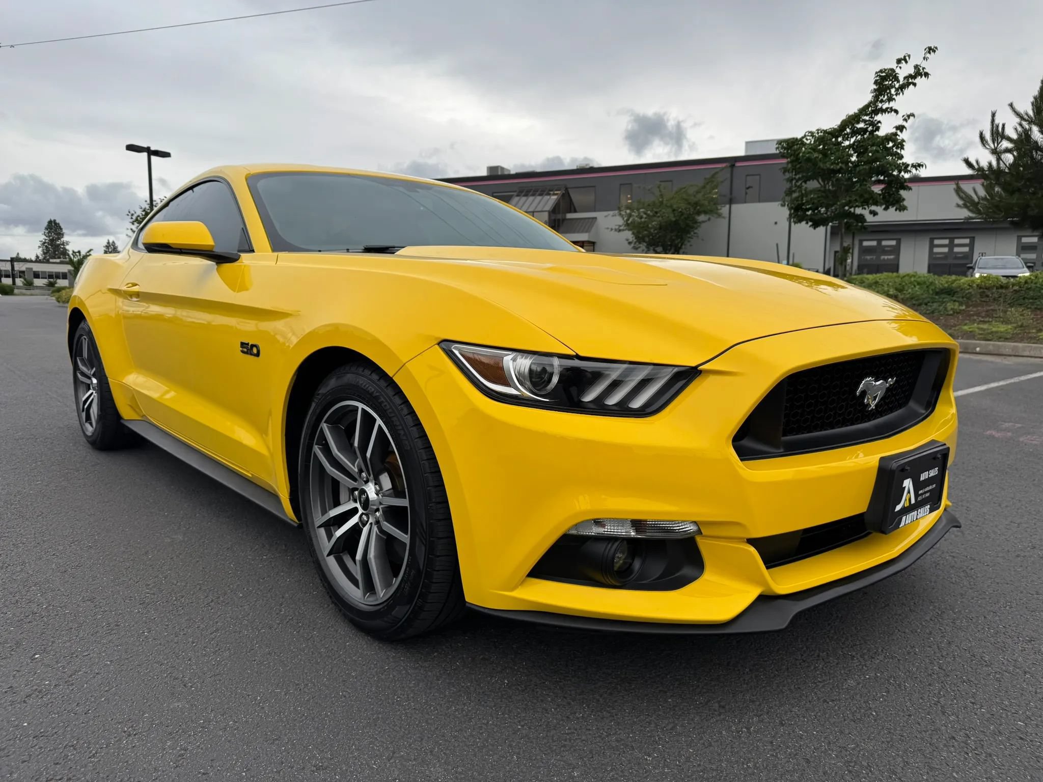 Used 2017 Ford Mustang GT Premium w/ Enhanced Security Package RWD image 2