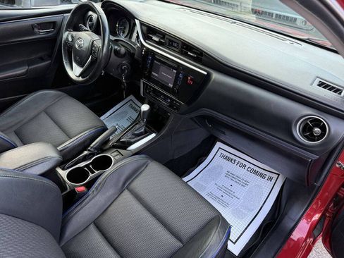 Used 2019 Toyota Corolla SE FWD image 19