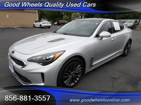 Used 2018 Kia Stinger Premium AWD/4WD image 1