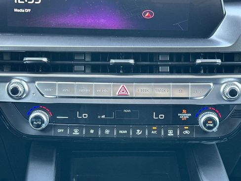 New 2025 Kia Telluride LX image 22