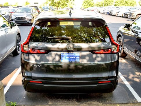 Used 2024 Honda CR-V EX image 6