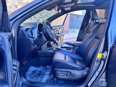 Used 2016 Toyota RAV4 SE w/ Advanced Technology Package AWD/4WD image 13