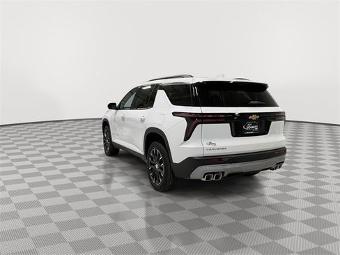 New 2026 Chevrolet Traverse LT w/ Sun and Wheel Package image 8