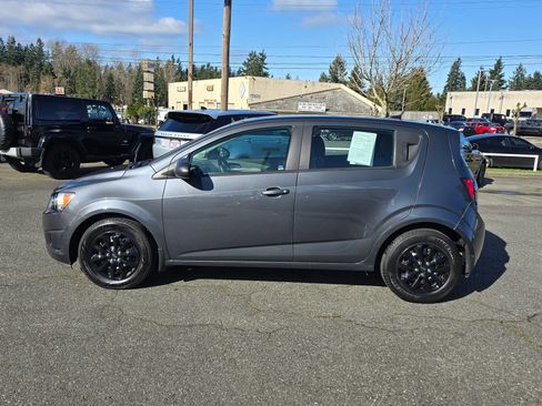 Used 2013 Chevrolet Sonic LS image 4