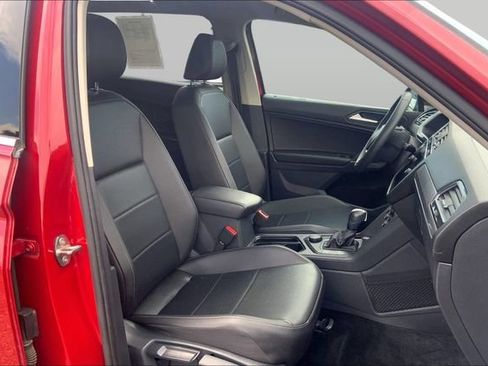 Used 2020 Volkswagen Tiguan SEL AWD/4WD image 7