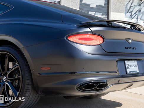 Used 2022 Bentley Continental GT image 13