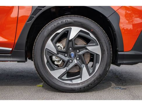 Used 2024 Subaru Crosstrek 2.5i Limited AWD/4WD image 9