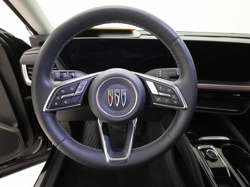 Certified 2025 Buick Envision Preferred image 13