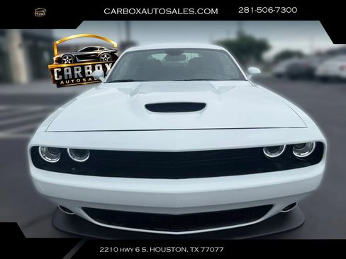 Used 2023 Dodge Challenger R/T RWD image 8